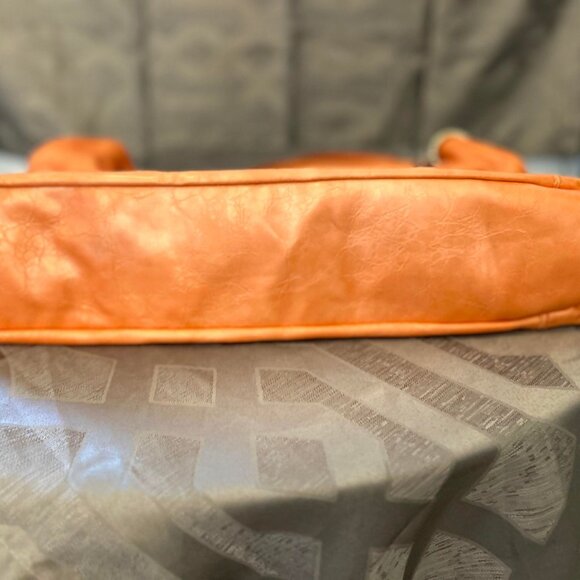 Maurices Creamy Orange Shoulder Bag with Silver Hardware & Size 20" X 12" X 4" - Picture 8 of 11